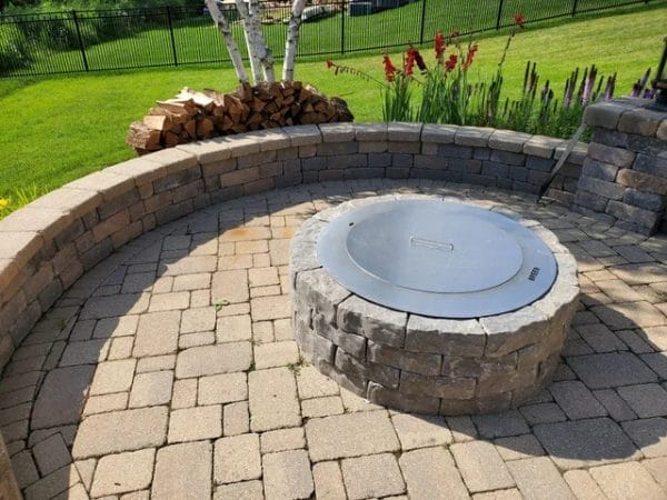 Breeo Zentro 30" Round Stainless Steel Smokeless Fire Pit Insert with Lid